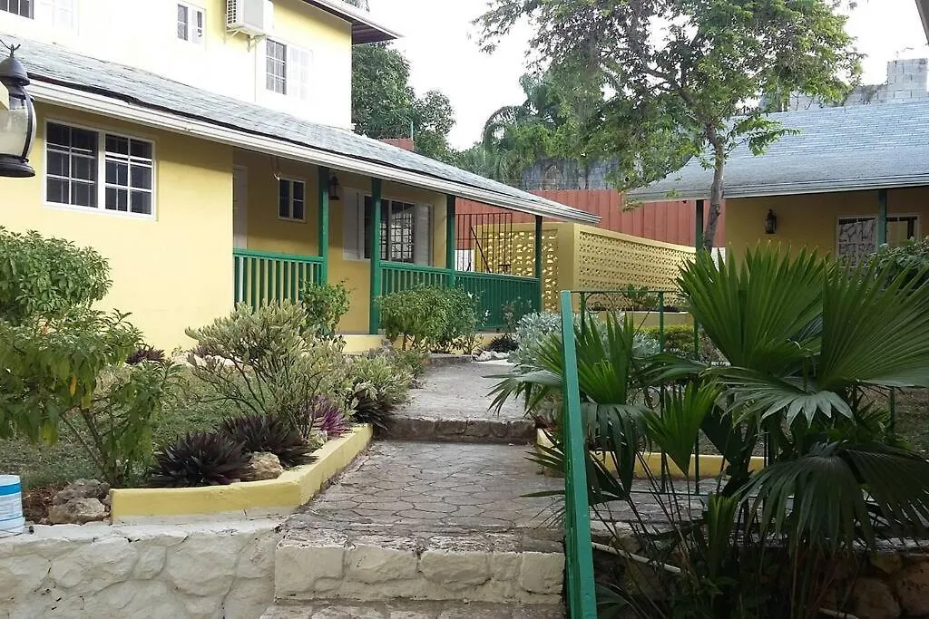 3 Bdr Apt #2 At Ramparts Near Sangster Airport Montego Bay
