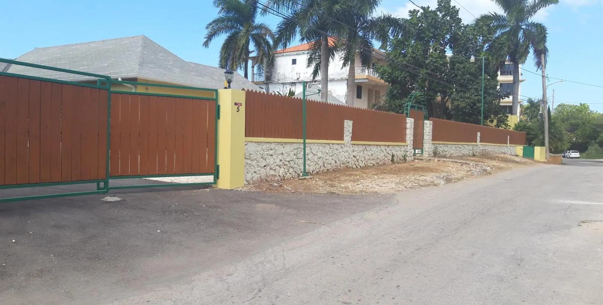 Apartment 3 Bdr Apt #2 At Ramparts Near Sangster Airport Montego Bay